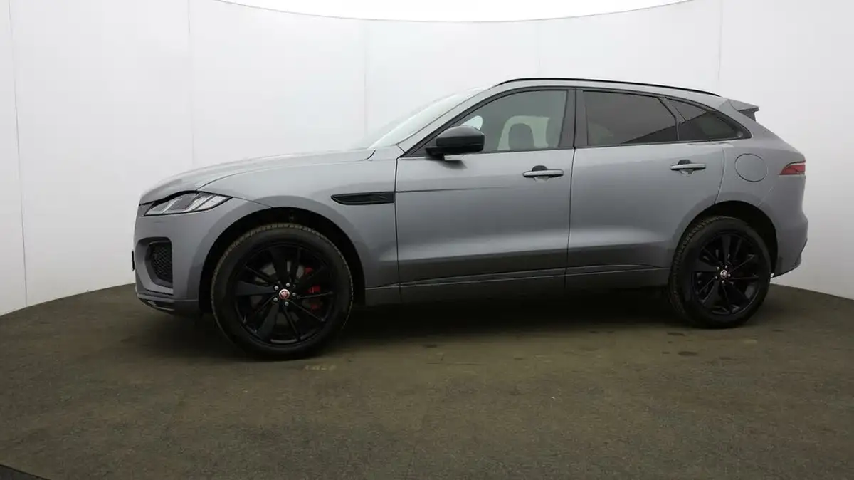 2022-jaguar-f-pace-20-p250-r-dynamic-black-big-33