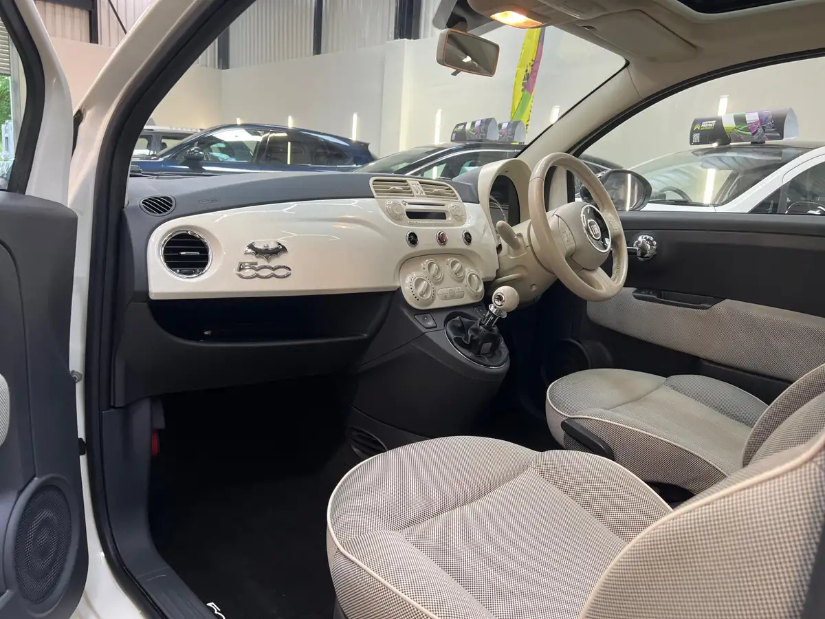 2010-fiat-500-12-lounge-69bhp-big-47