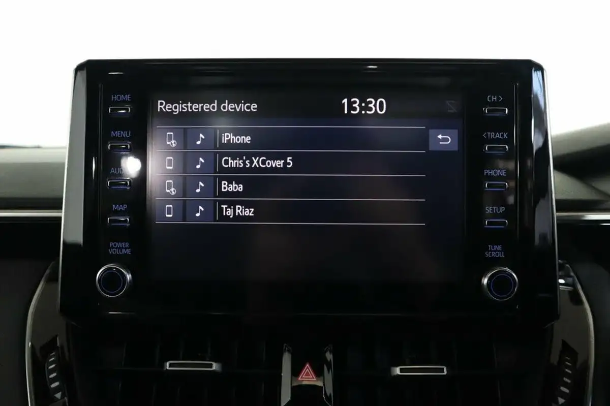 2019-toyota-corolla-18-vvt-i-design-trk-hatchback-5d-big-33