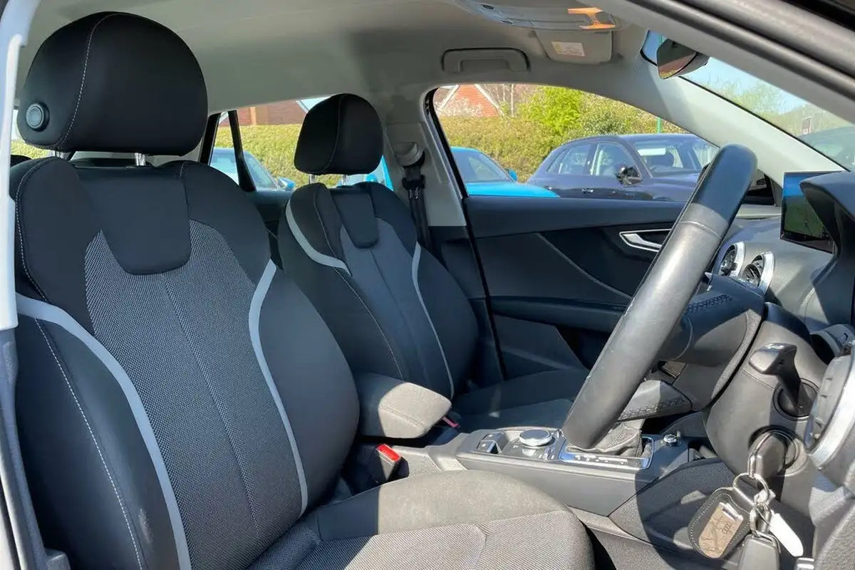 2021-audi-q2-15-35-tfsi-sport-s-tronic-big-30