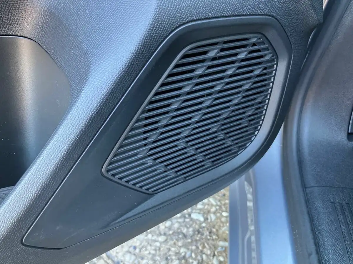2022-citroen-c5-x-12-puretech-shine-big-43