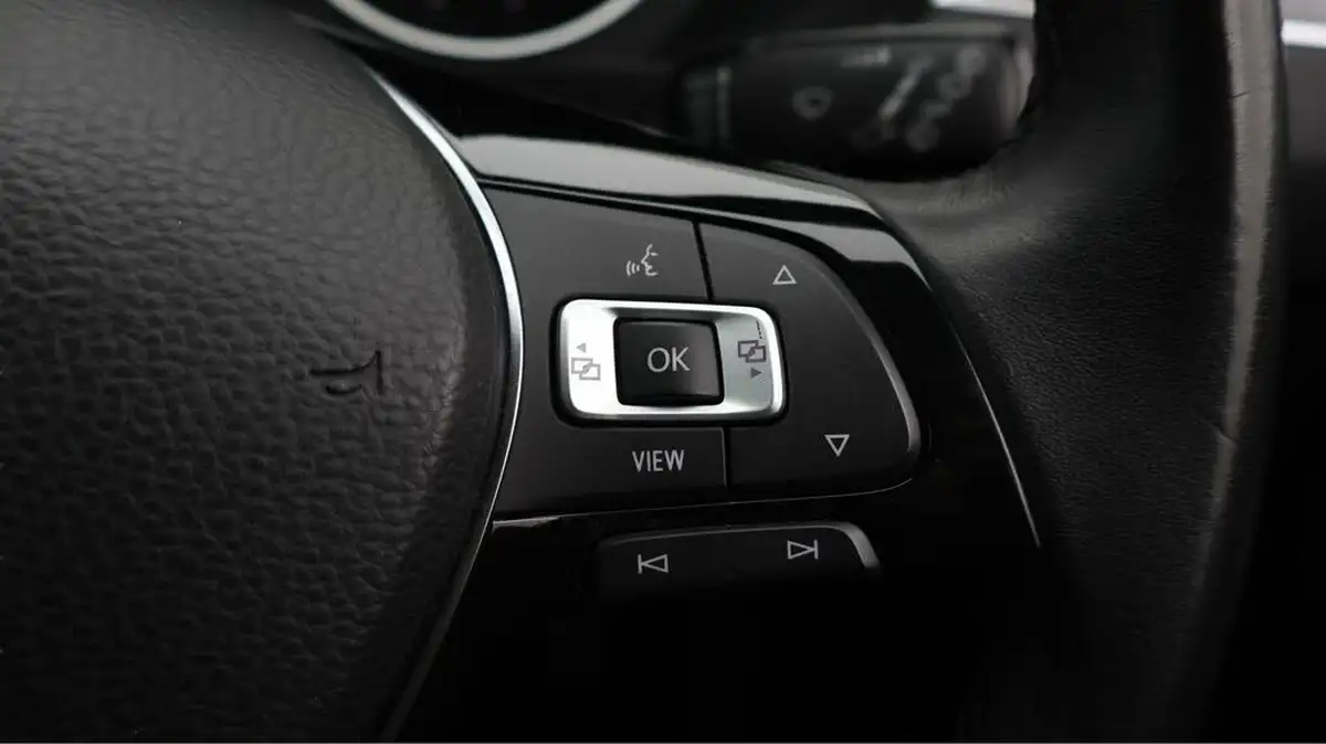 2019-volkswagen-tiguan-20tdi-r-line-tech-150ps-4motion-dsg-big-24