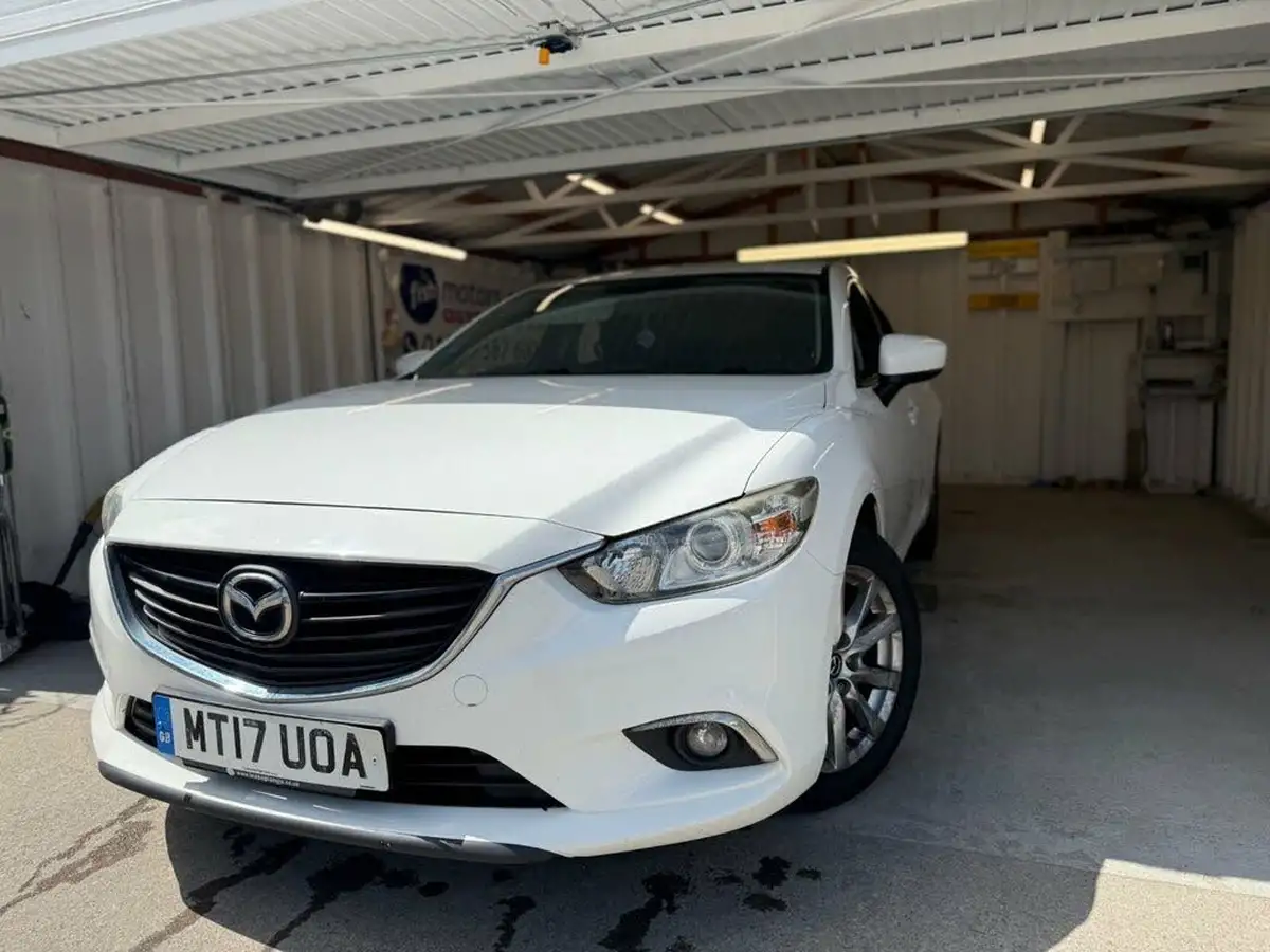 2017-mazda-mazda6-20-se-nav-big-10
