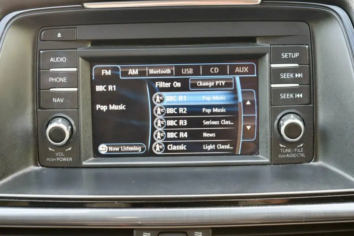 2013-mazda-mazda6-22d-se-l-nav-tourer-5d-big-47