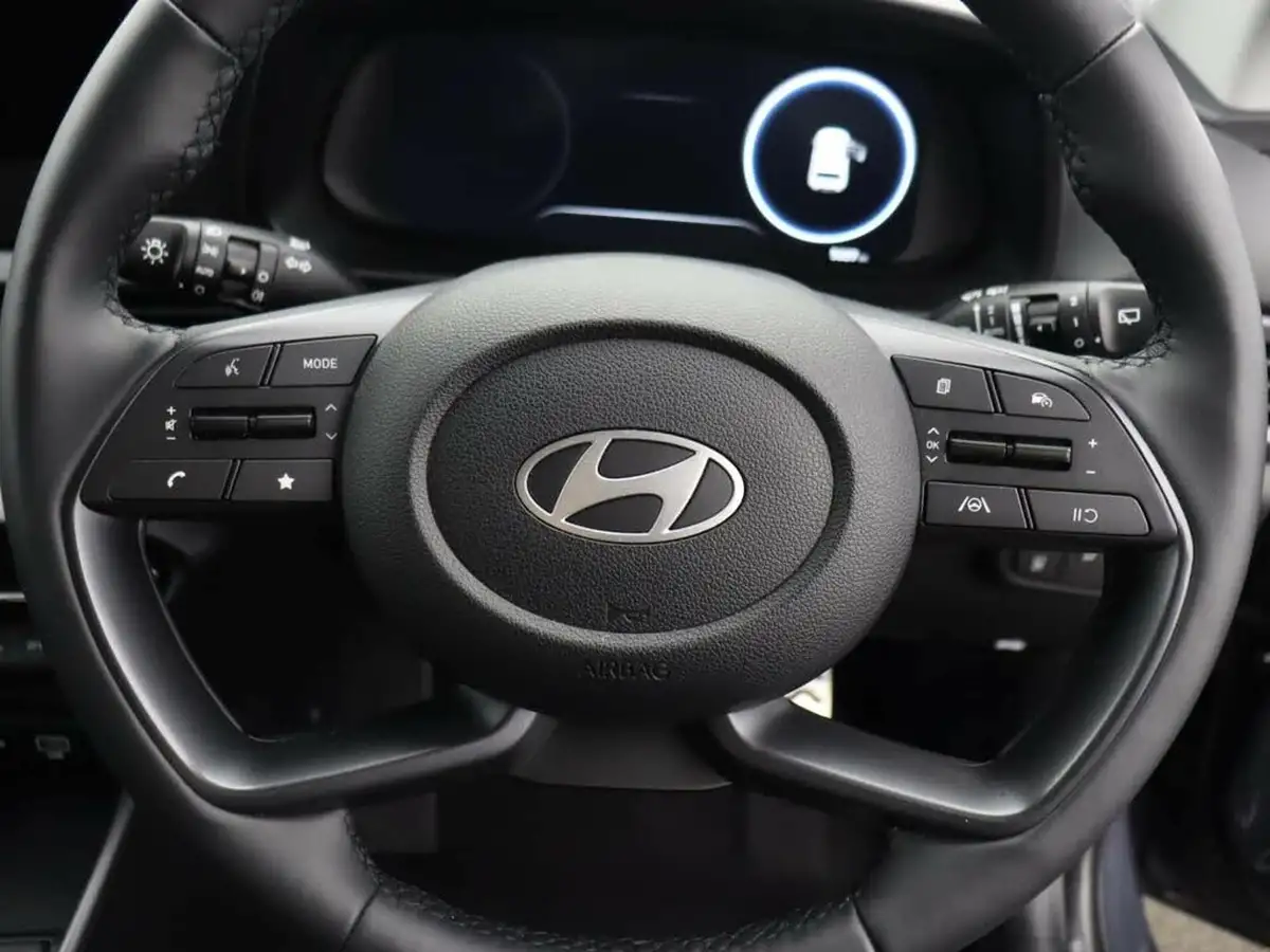 2024-hyundai-bayon-10-t-gdi-premium-100ps-7dct-big-38
