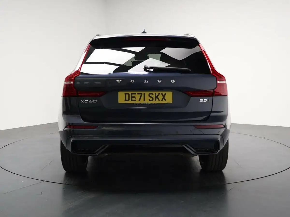 2021-volvo-xc60-20-b5-r-design-pro-awd-big-10