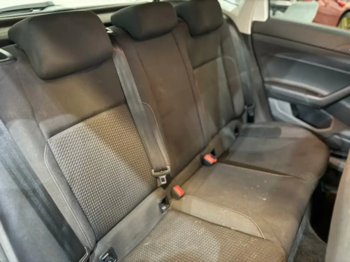 2020-volkswagen-polo-10-match-big-37