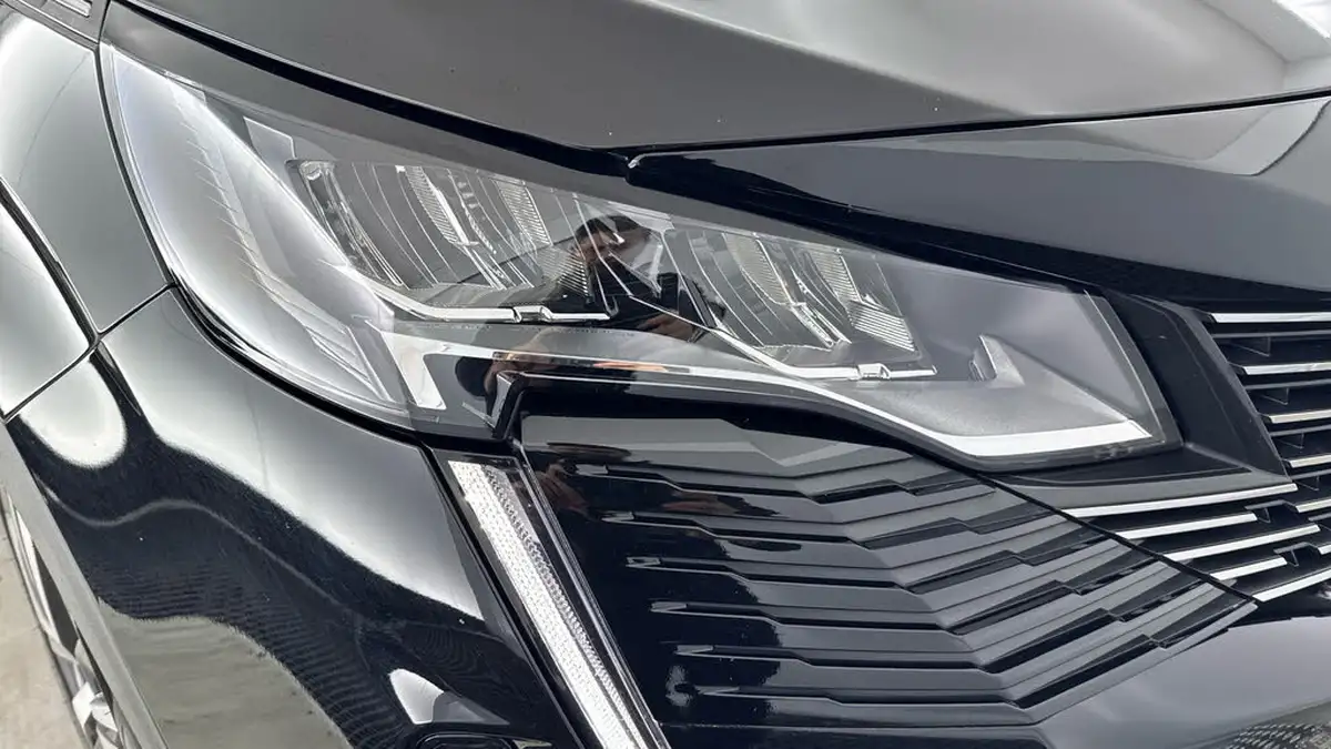 2021-peugeot-5008-suv-15-bluehdi-allure-premium-big-28