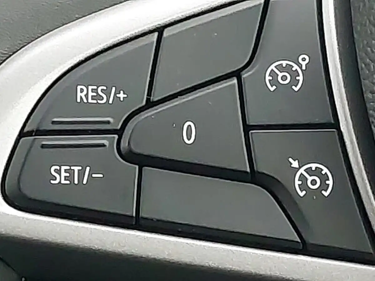 2023-dacia-sandero-10-tce-expression-90bhp-big-13
