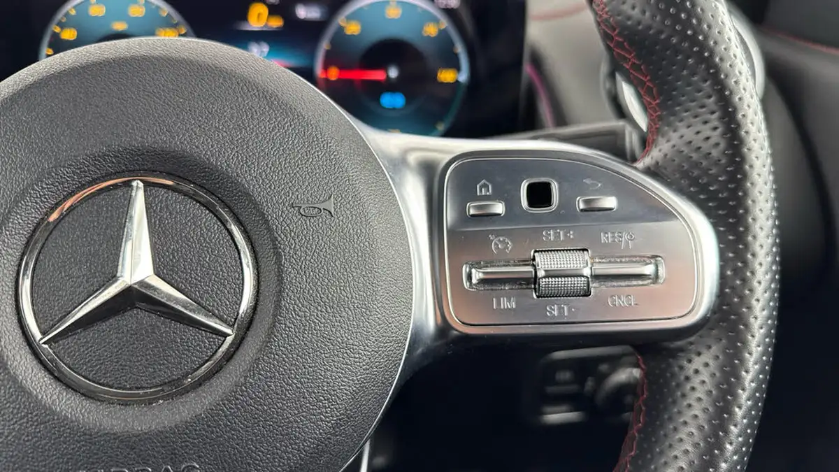 2022-mercedes-benz-eqb-e-eqb-300-amg-line-big-22