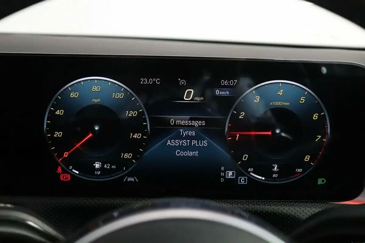 2022-mercedes-benz-cla-20-cla-250-amg-line-premium-plus-coupe-4d-big-16