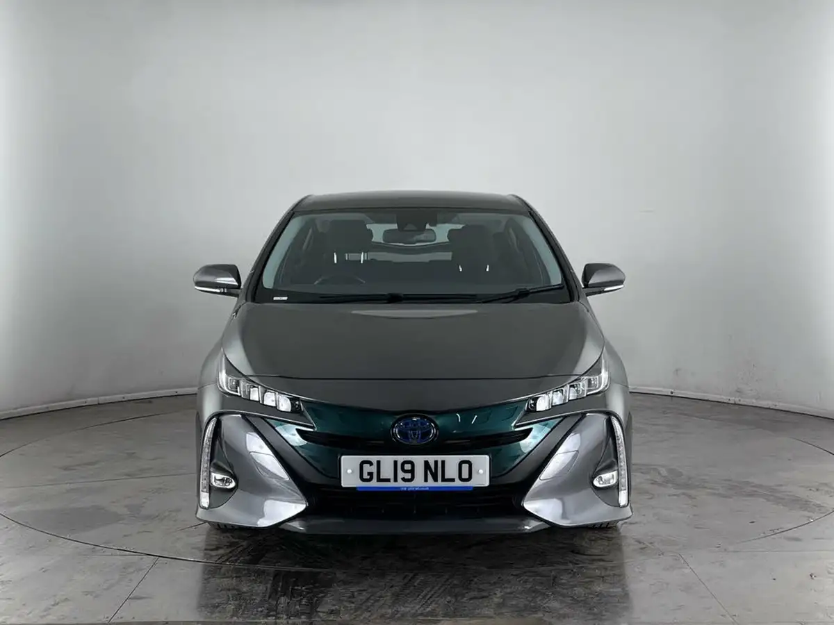 2019-toyota-prius-18-vvt-i-business-edition-plus-ss-cvt-big-6