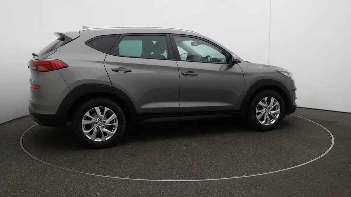2019-hyundai-tucson-16-t-gdi-se-nav-dct-big-50