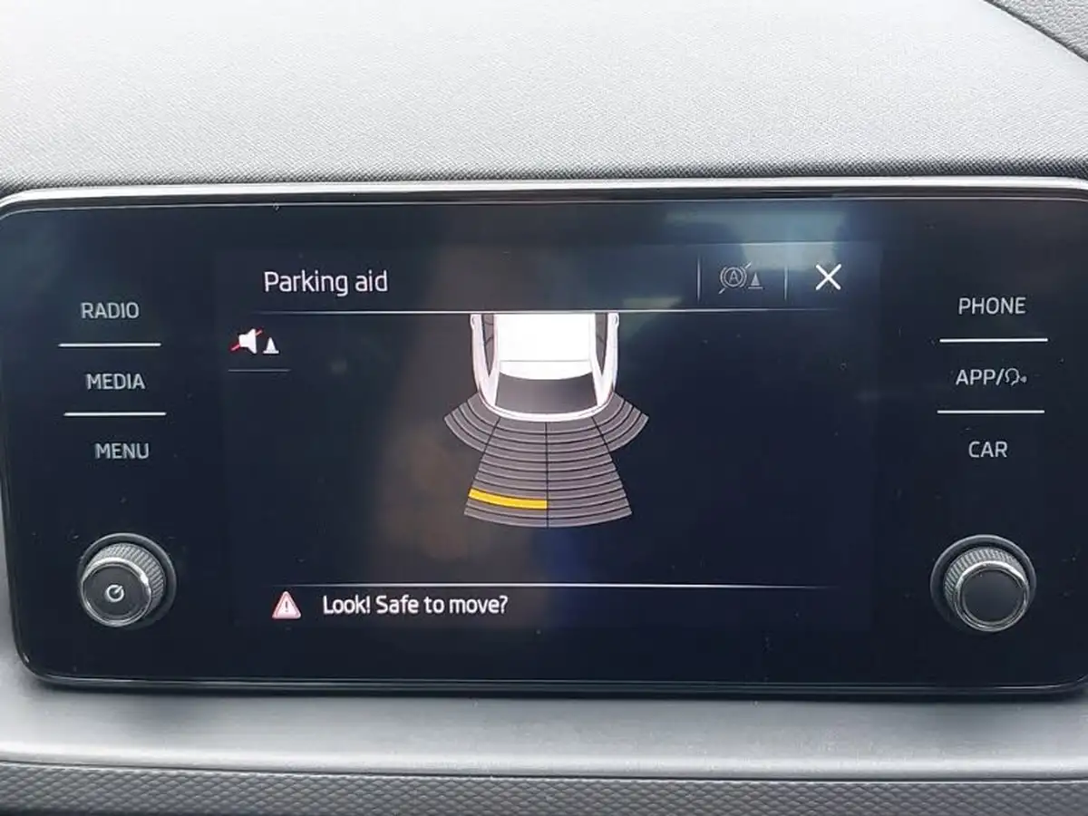 2022-skoda-scala-15-tsi-se-dsg-big-18
