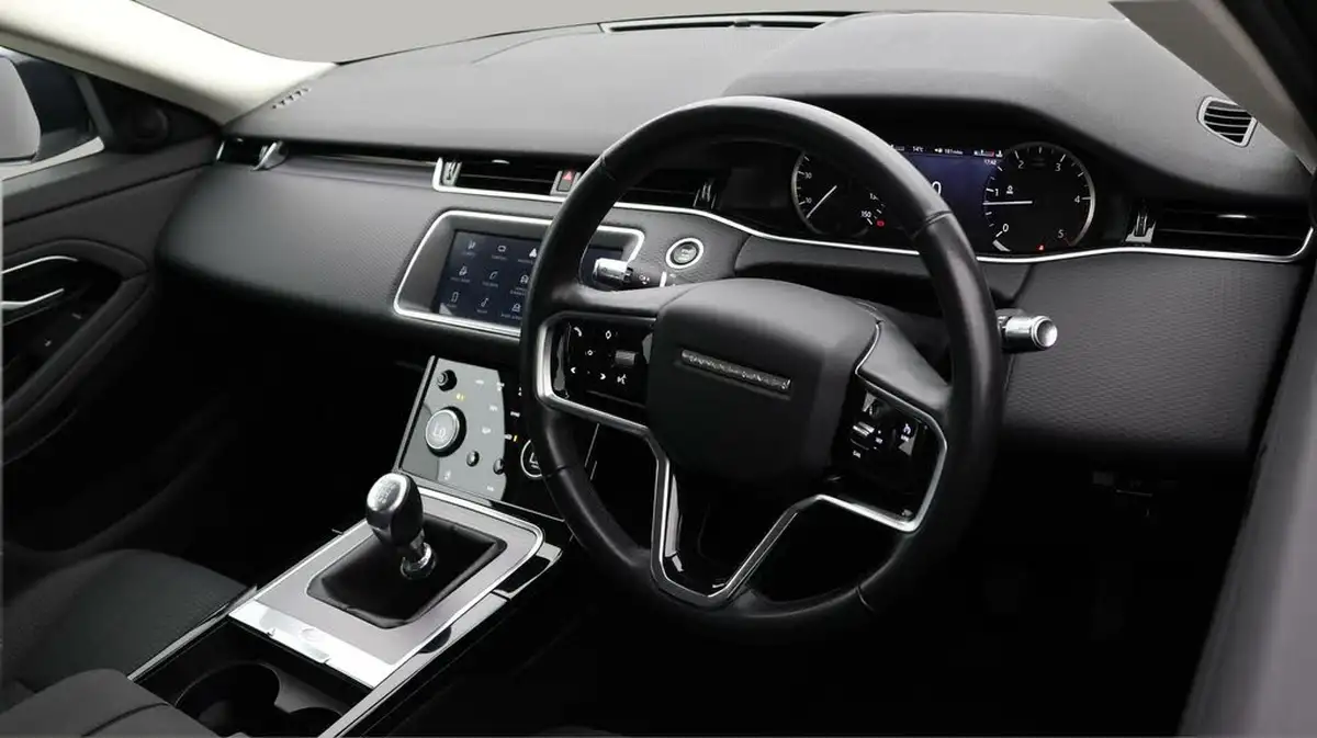 2021-land-rover-range-rover-evoque-20-d165-evoque-big-8