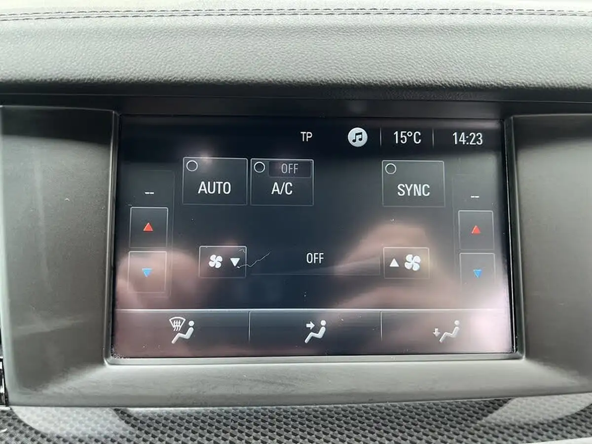 2019-vauxhall-insignia-grand-sport-15-turbo-sri-vx-line-nav-ss-auto-big-26