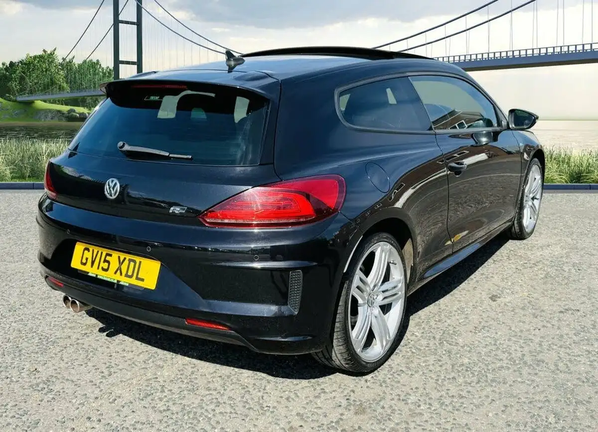 2015-volkswagen-scirocco-20tdi-r-line-184ps-big-2