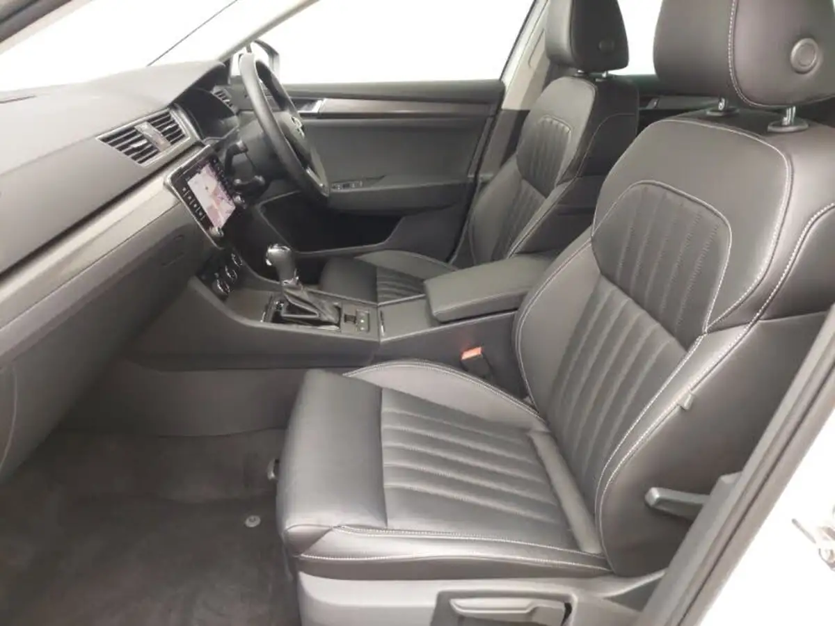 2019-skoda-superb-20-tsi-se-l-hatchback-big-4