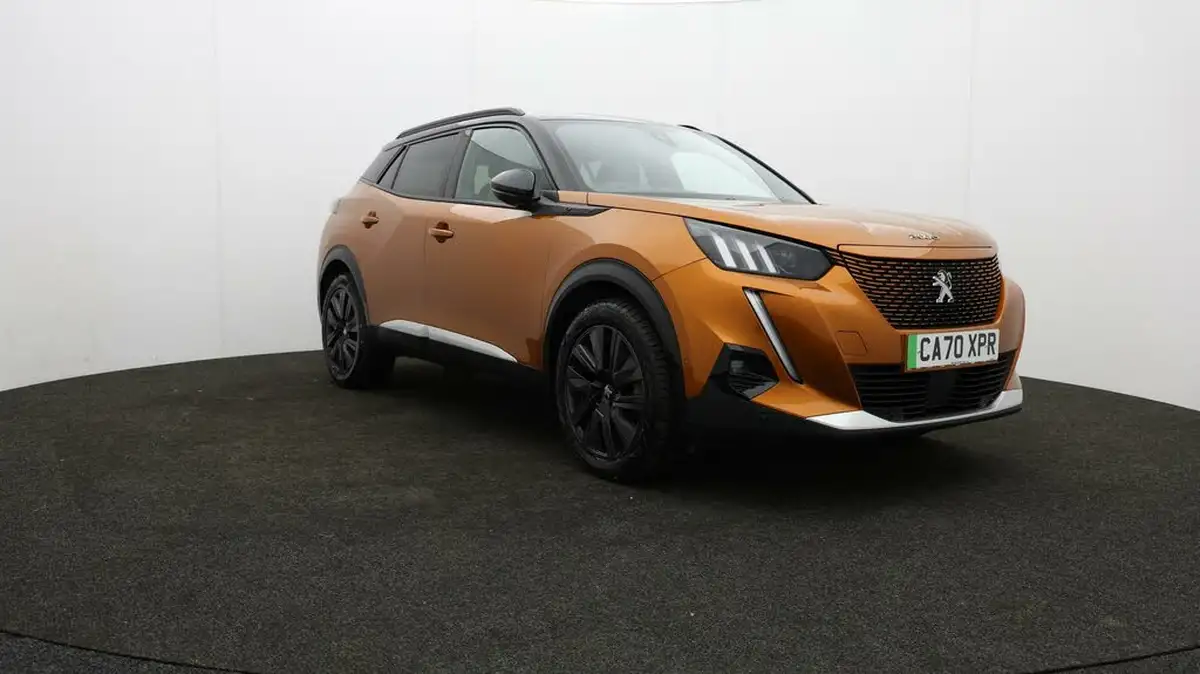 2021-peugeot-2008-suv-e-gt-big-78