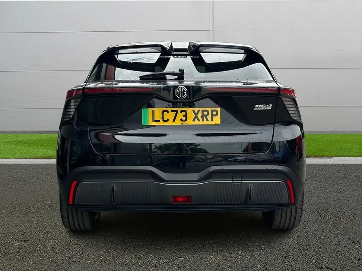 2023-mg-mg4-e-trophy-ev-203ps-long-big-5