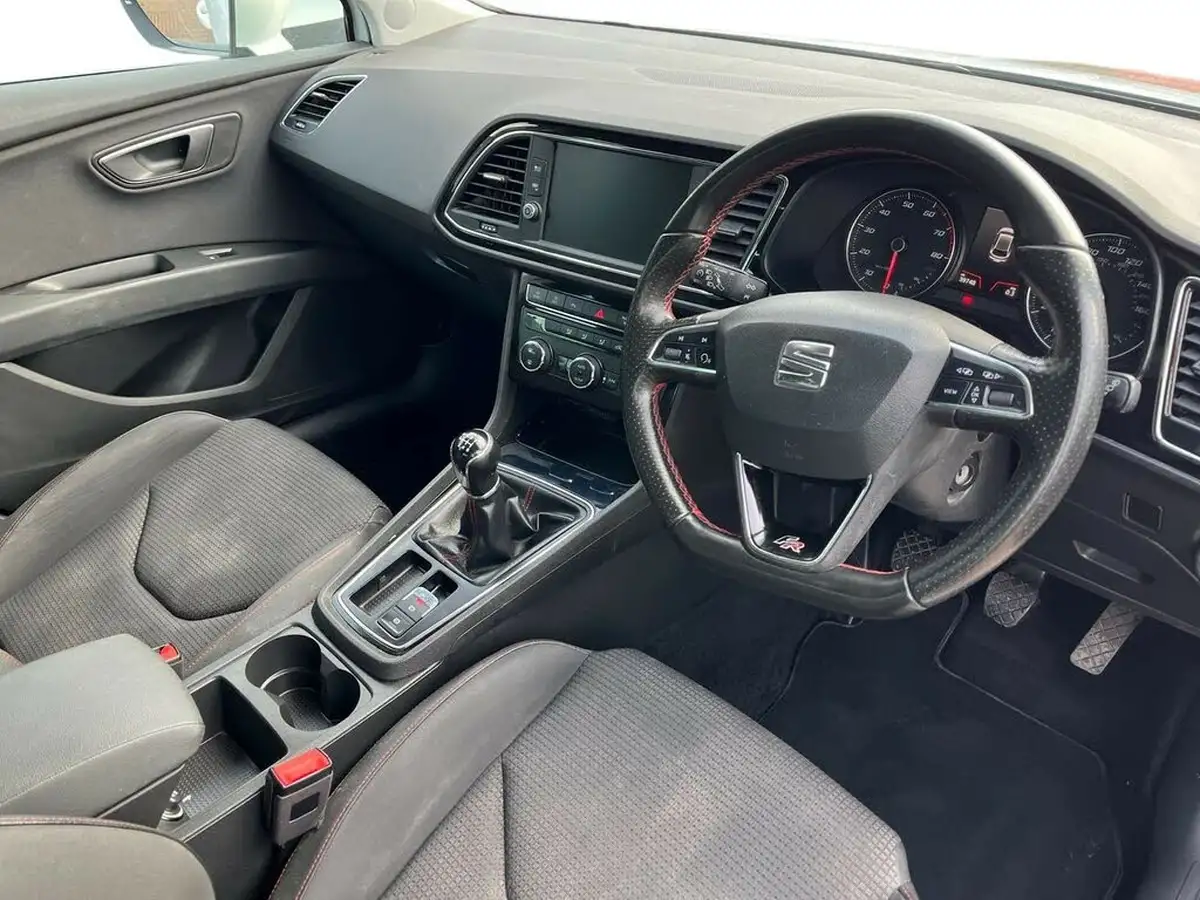 2019-seat-leon-15-tsi-evo-fr-130ps-hatchback-big-5