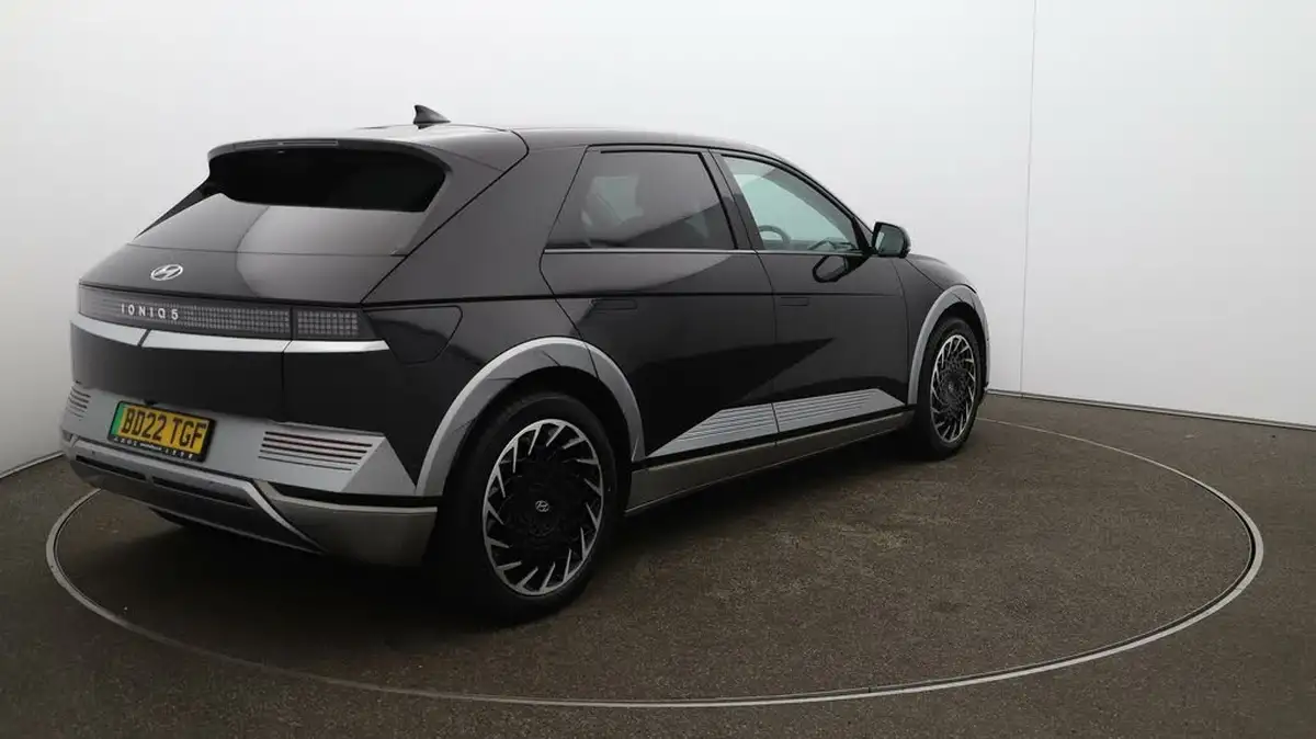 2022-hyundai-ioniq-5-e-ultimate-217ps-73kwh-rwd-big-46