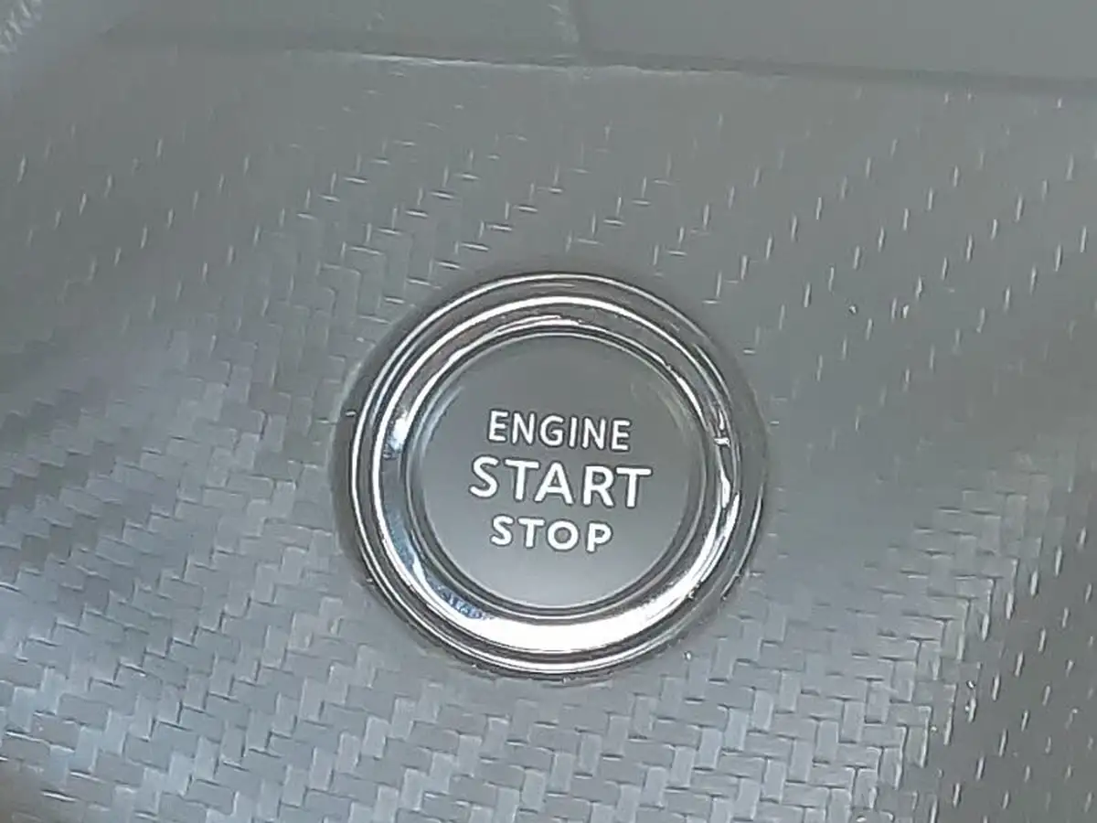 2024-peugeot-2008-suv-12-puretech-gt-130ps-eat8-big-11