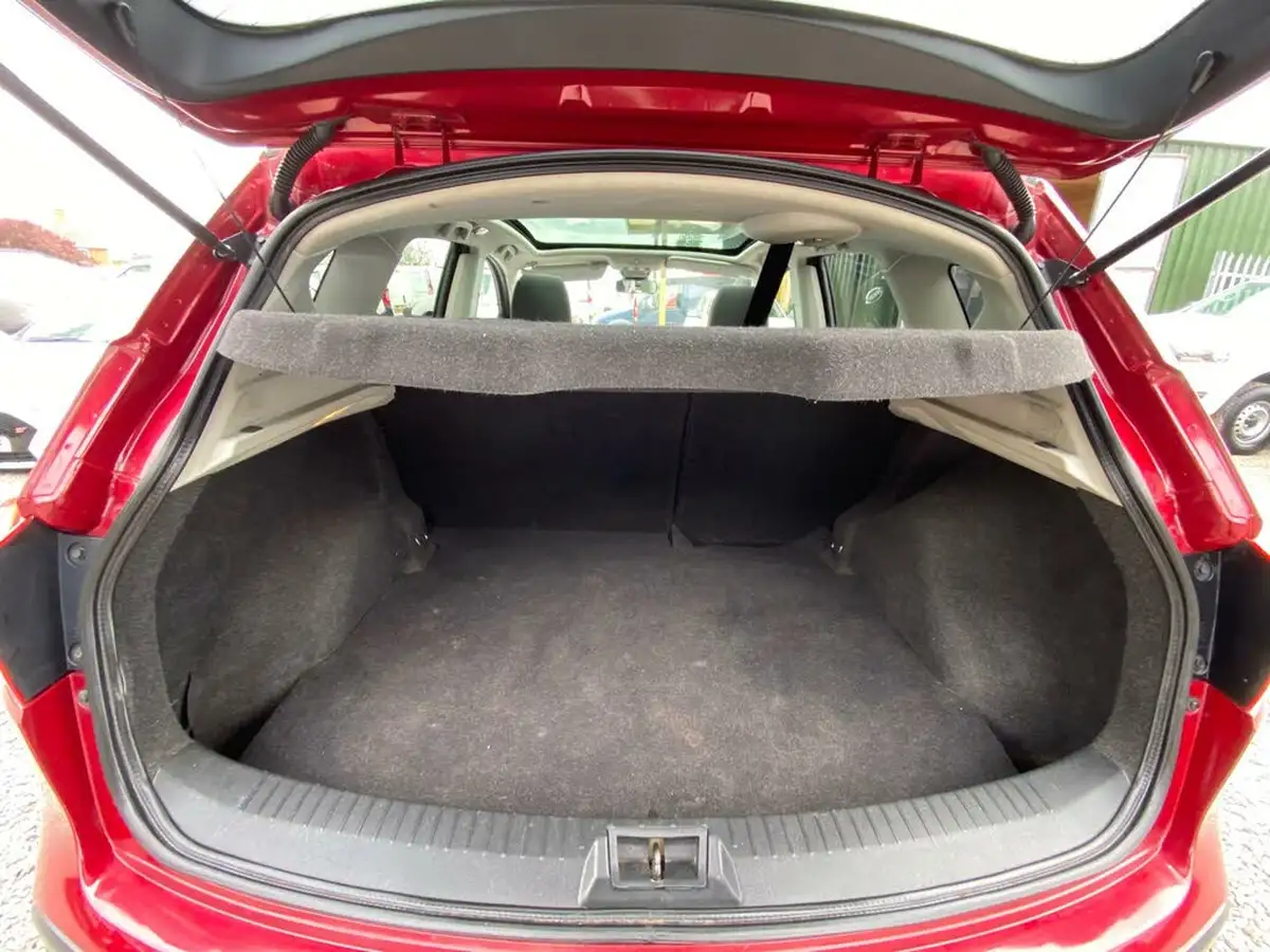 2012-nissan-qashqai-15td-n-tec-big-46
