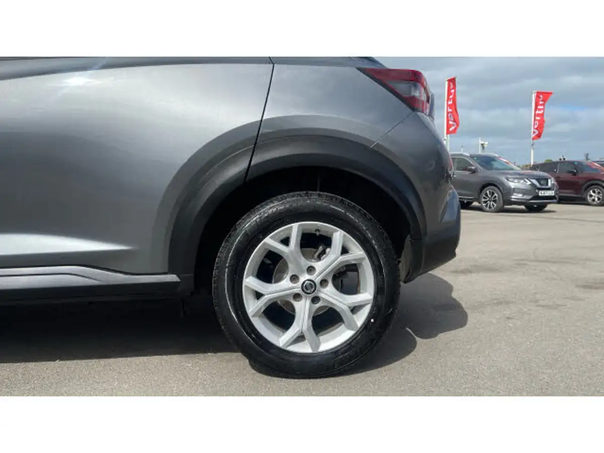 2022-nissan-juke-10-dig-t-n-connecta-big-6
