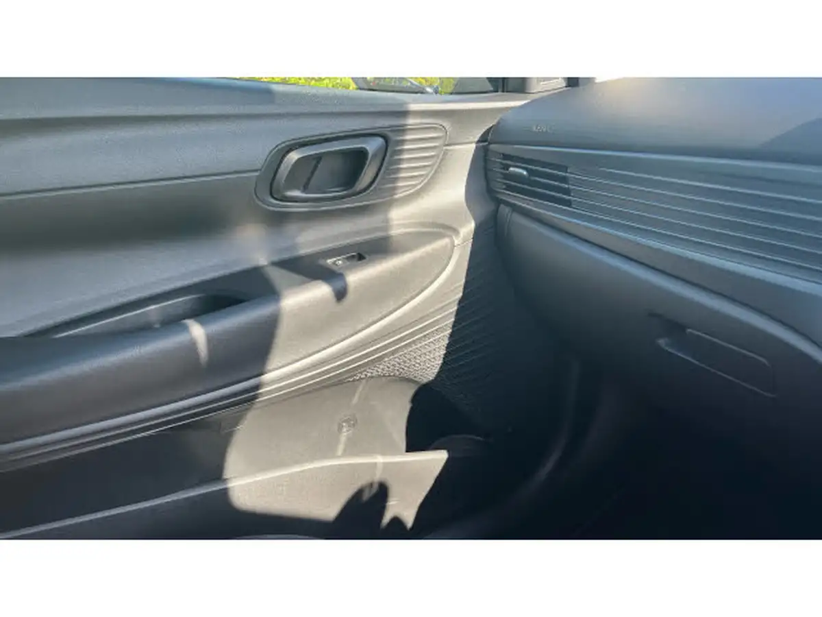 2023-hyundai-i20-10-t-gdi-se-connect-eclutch-imt-big-27