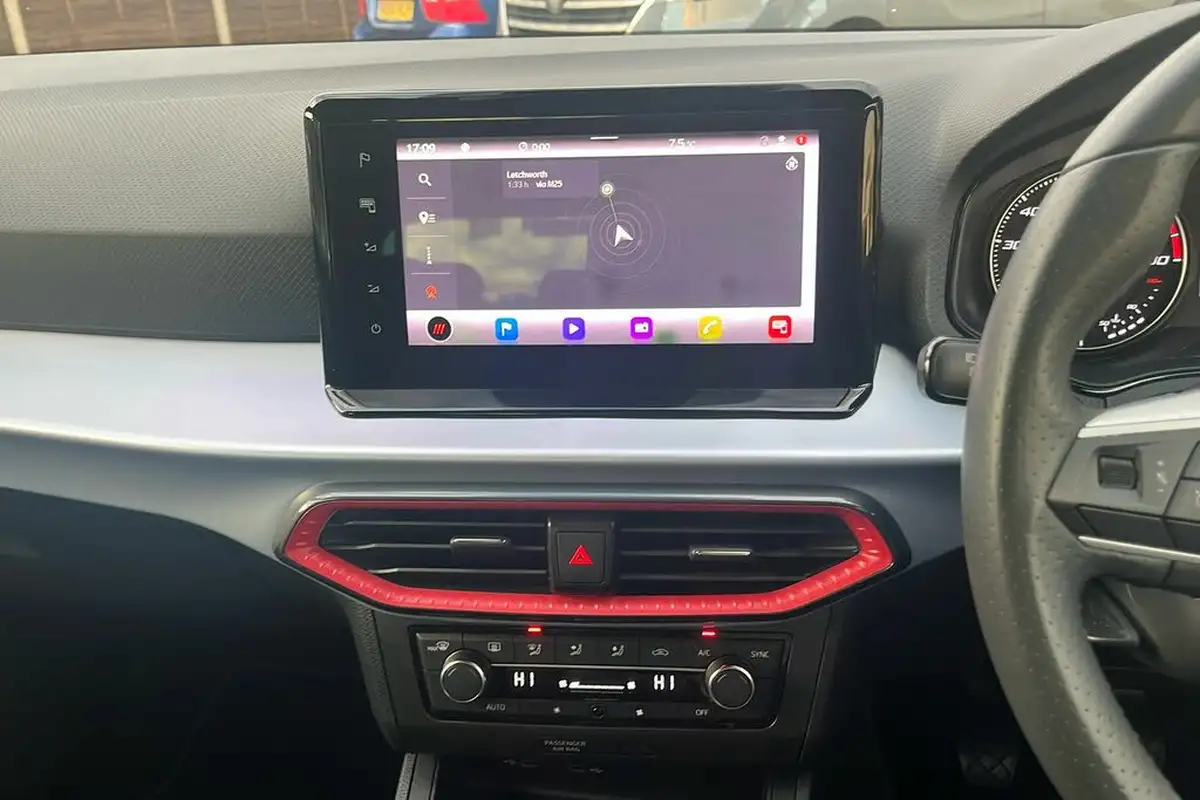 2022-seat-ibiza-10-tsi-fr-110ps-big-24