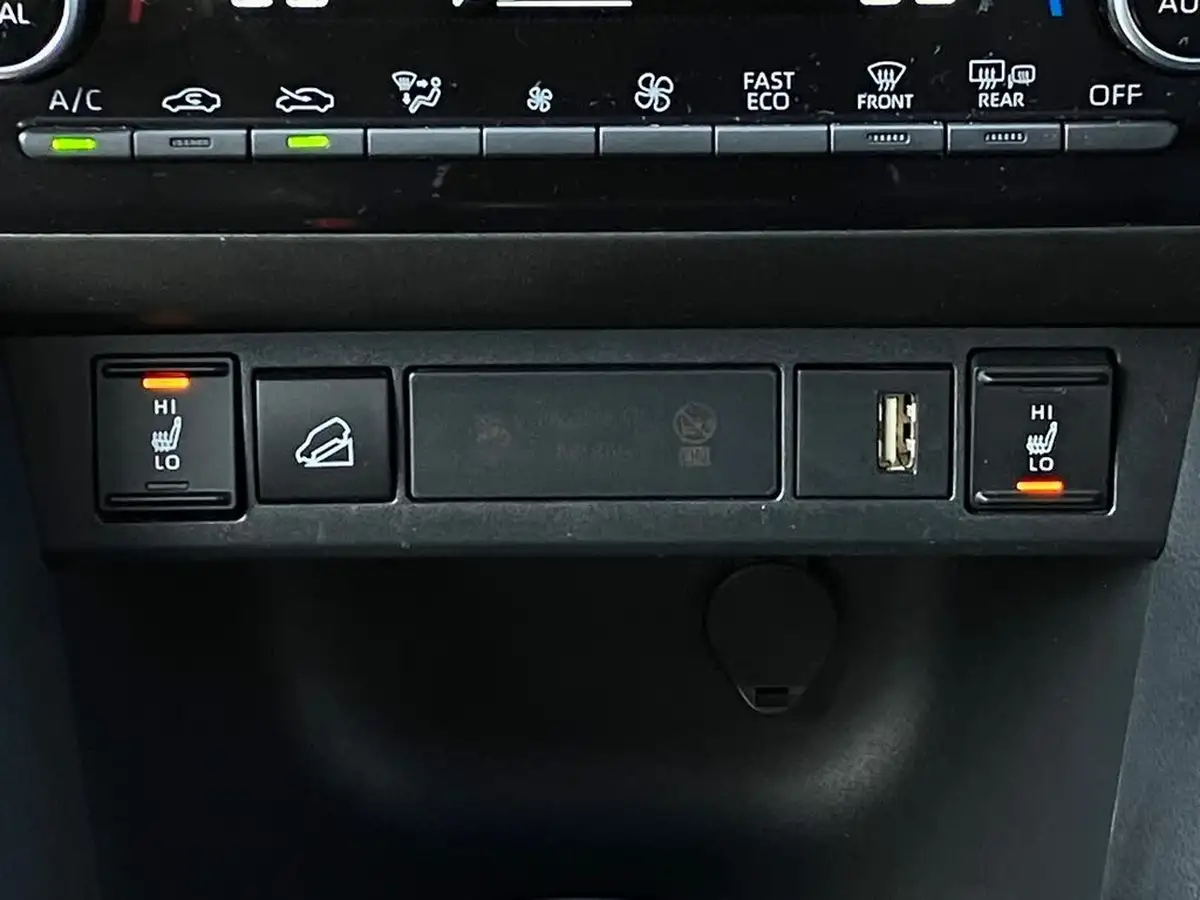 2021-toyota-yaris-cross-15-vvt-i-premiere-edition-awd-i-big-42