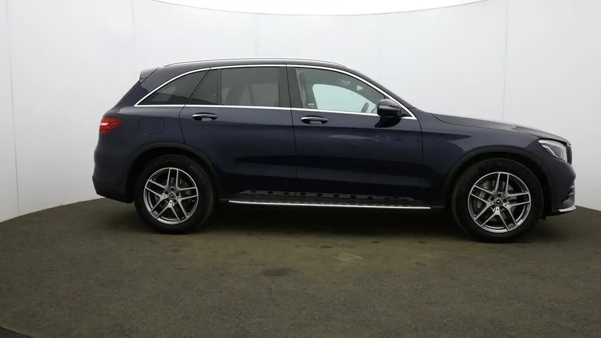 2018-mercedes-benz-glc-class-21d-glc220d-amg-line-premiumss-station-wagon-5d-big-53