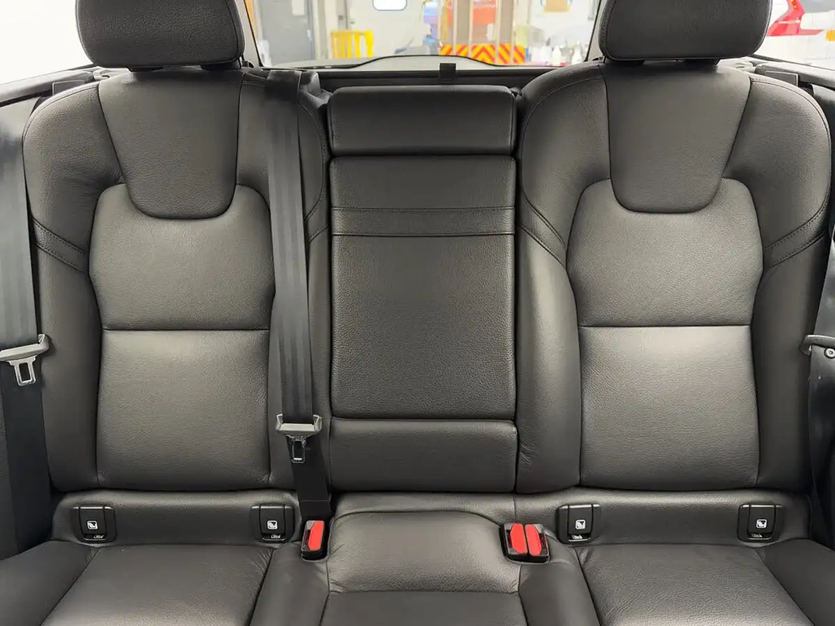 2019-volvo-v90-20-t4-momentum-plus-big-16