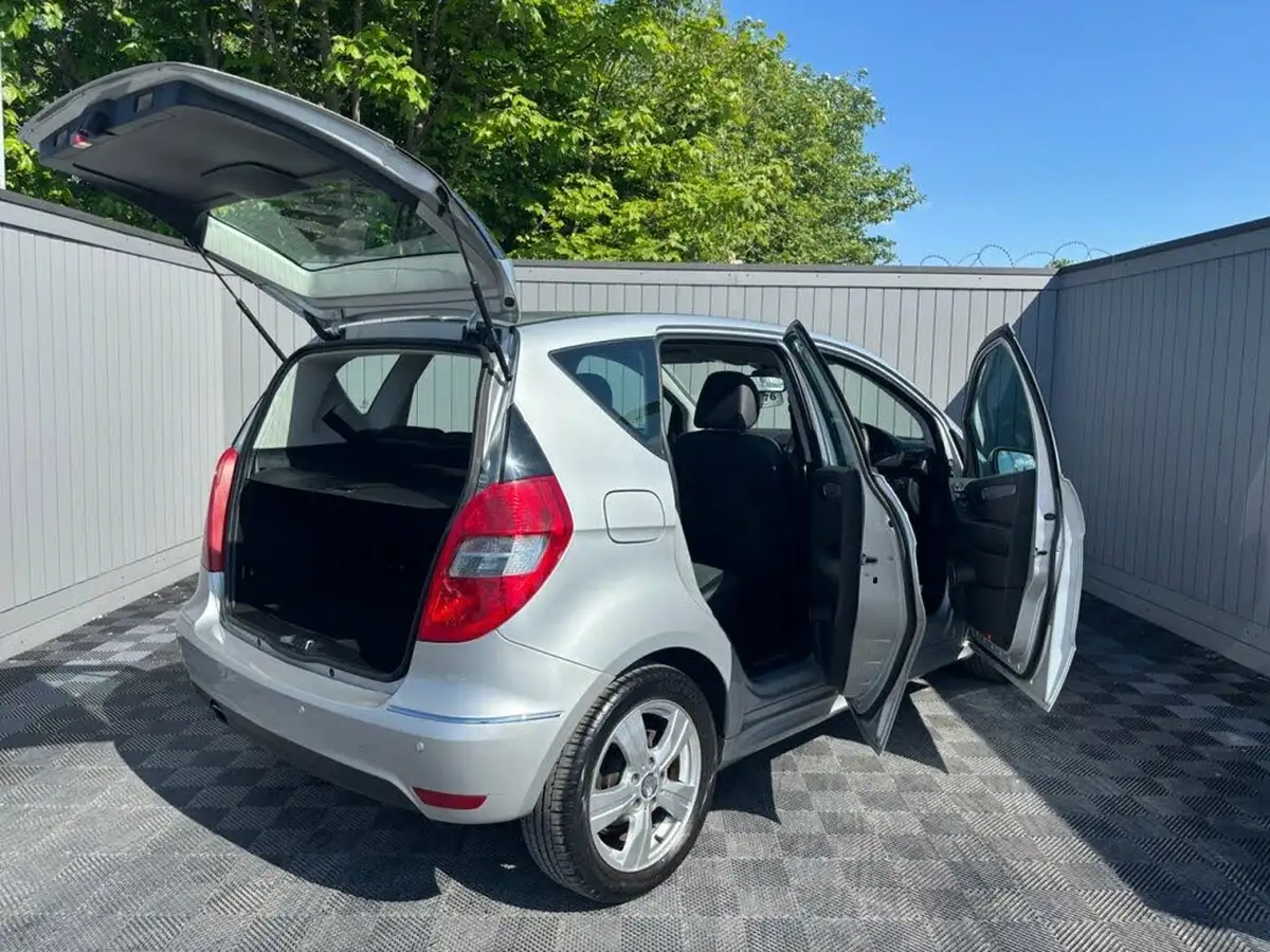 2009-mercedes-benz-a-class-20td-a160-avantgarde-se-5d-cvt-new-gen-big-11