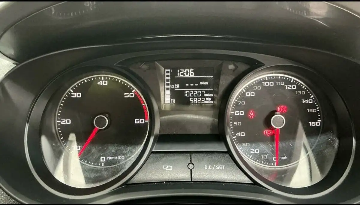 2013-seat-ibiza-20td-fr-143-cr-hatchback-5d-big-3
