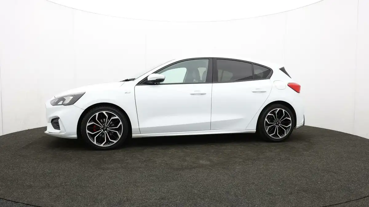 2019-ford-focus-10t-st-line-x-hatchback-big-67