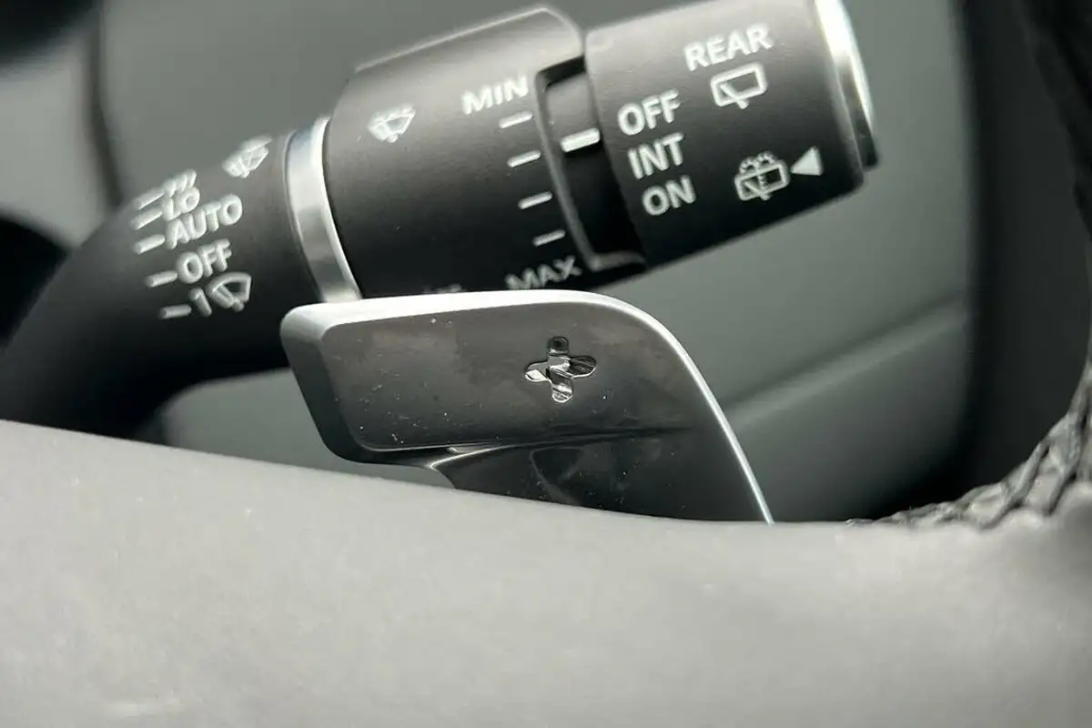 2024-land-rover-discovery-sport-15-p300e-s-big-64