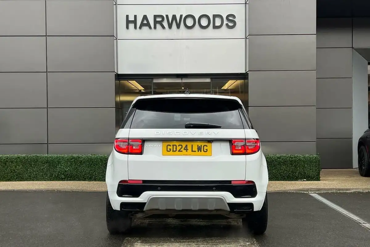 2024-land-rover-discovery-sport-15-p300e-s-big-12