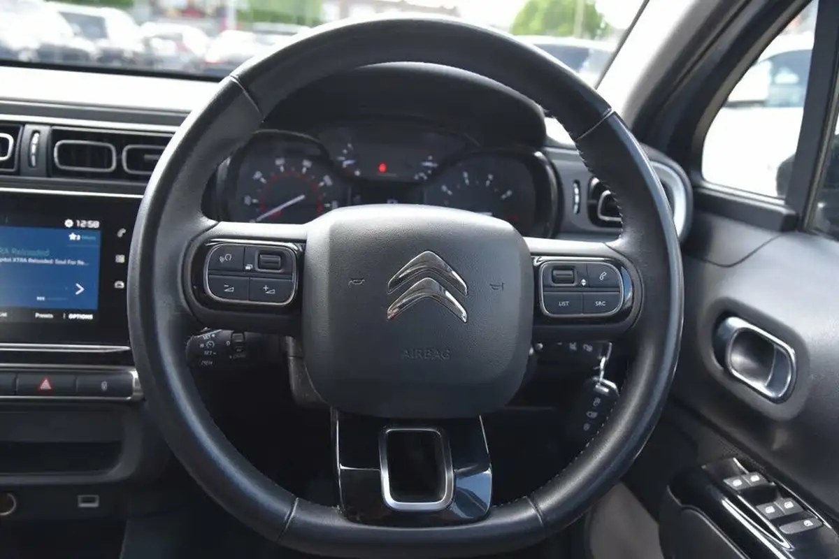 2021-citroen-c3-12-puretech-flair-83ps-big-26