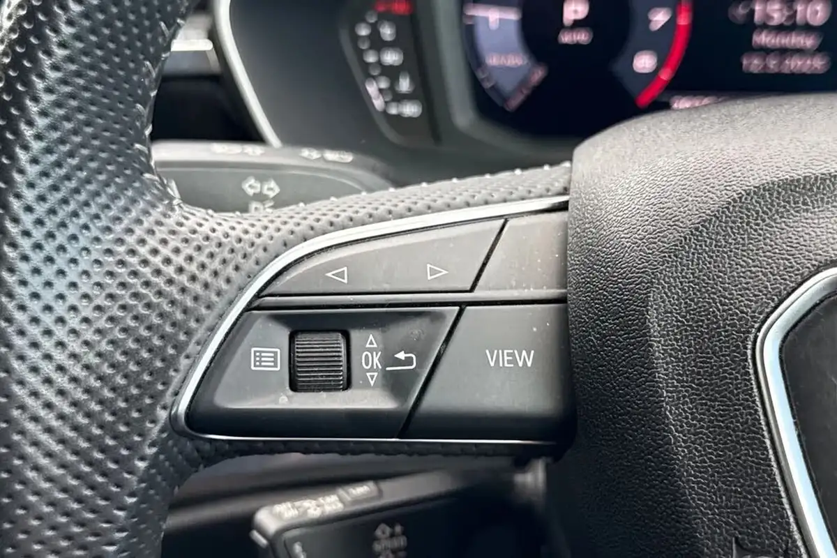 2019-audi-q3-20-40-tfsi-s-line-big-48