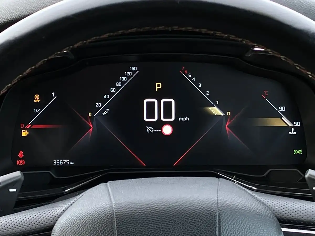 2019-ds-ds-7-crossback-16-puretech-performance-line-180ps-big-13