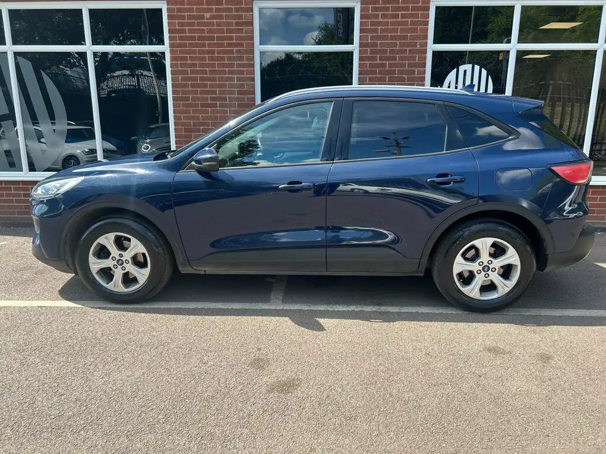 2021-ford-kuga-15-zetec-big-2