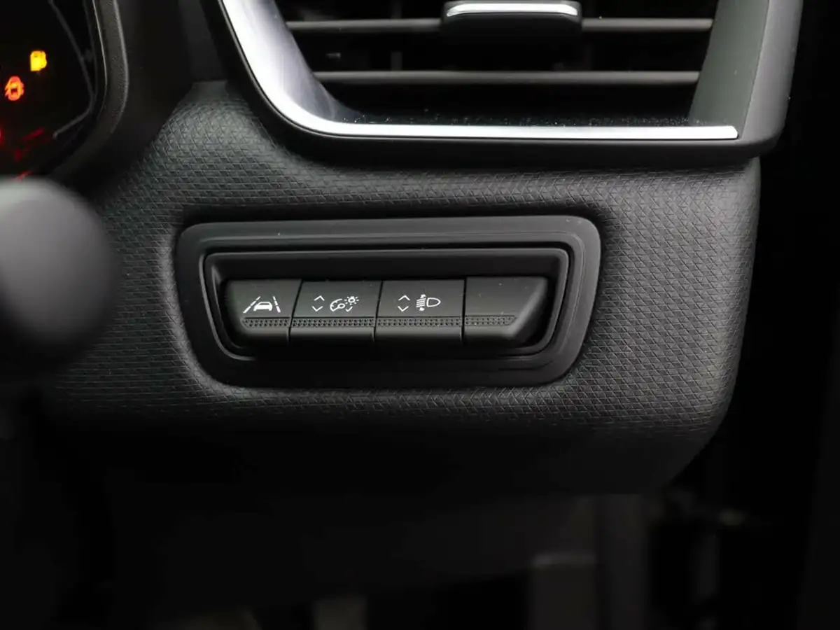 2022-renault-clio-16-evolution-big-30