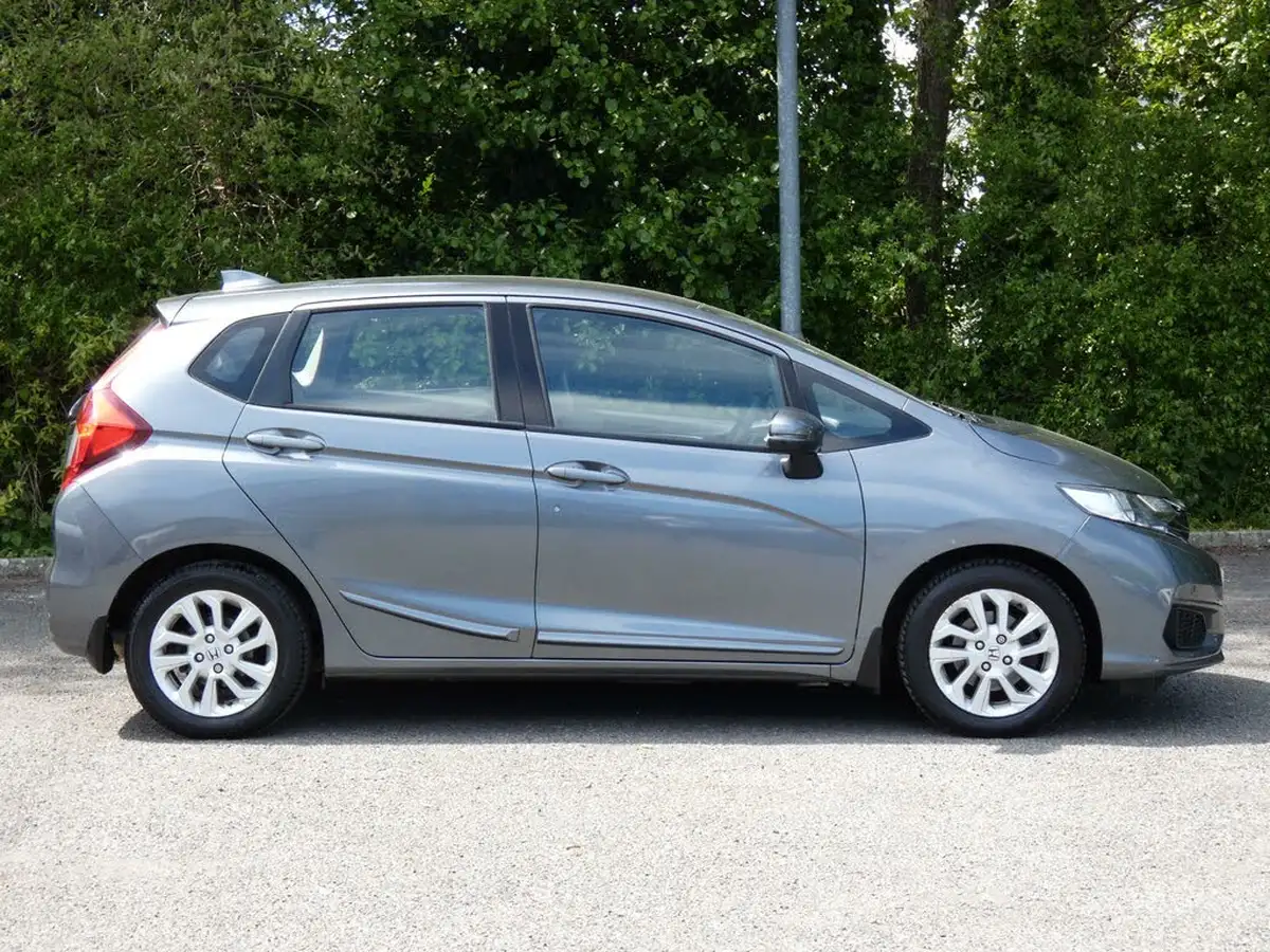 2018-honda-jazz-13-i-vtec-se-cvt-big-8