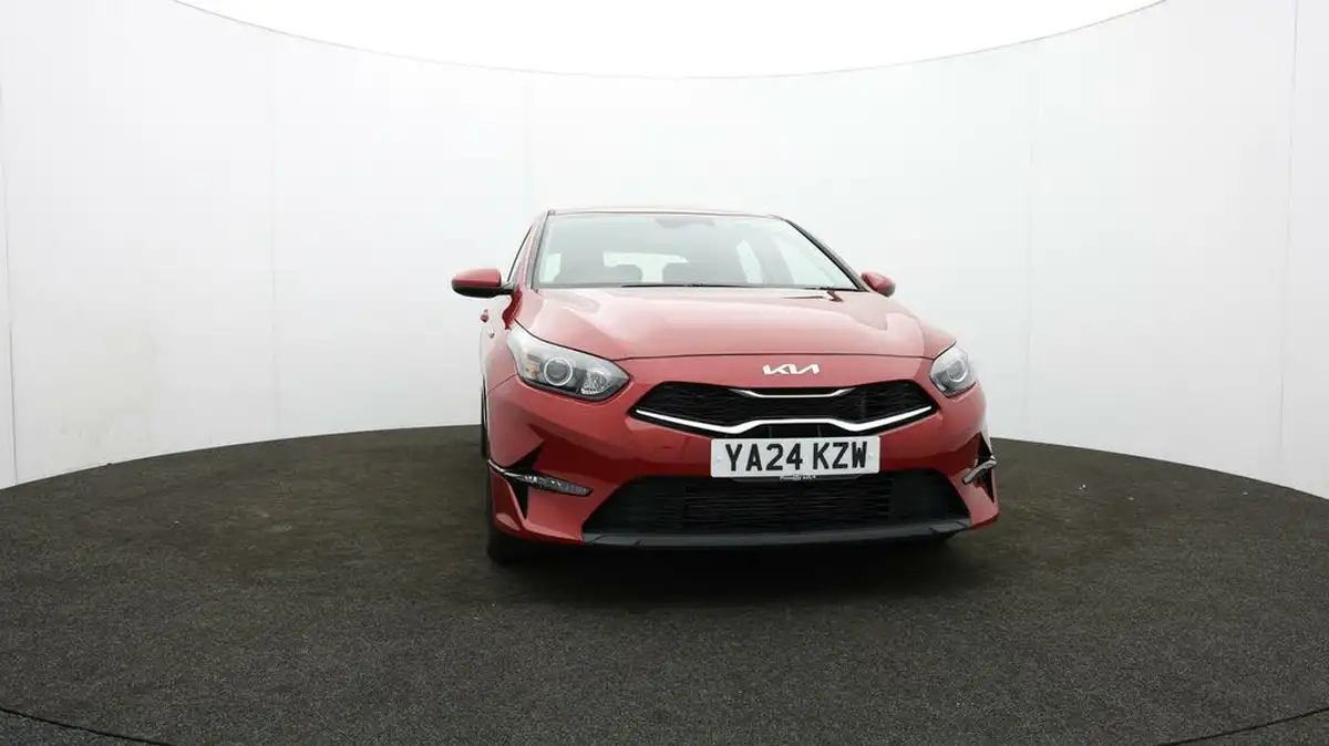 2024-kia-ceed-15-t-gdi-2-138bhp-hatchback-big-45