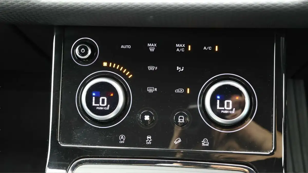 2021-land-rover-range-rover-evoque-20-d200-r-dynamic-s-big-11