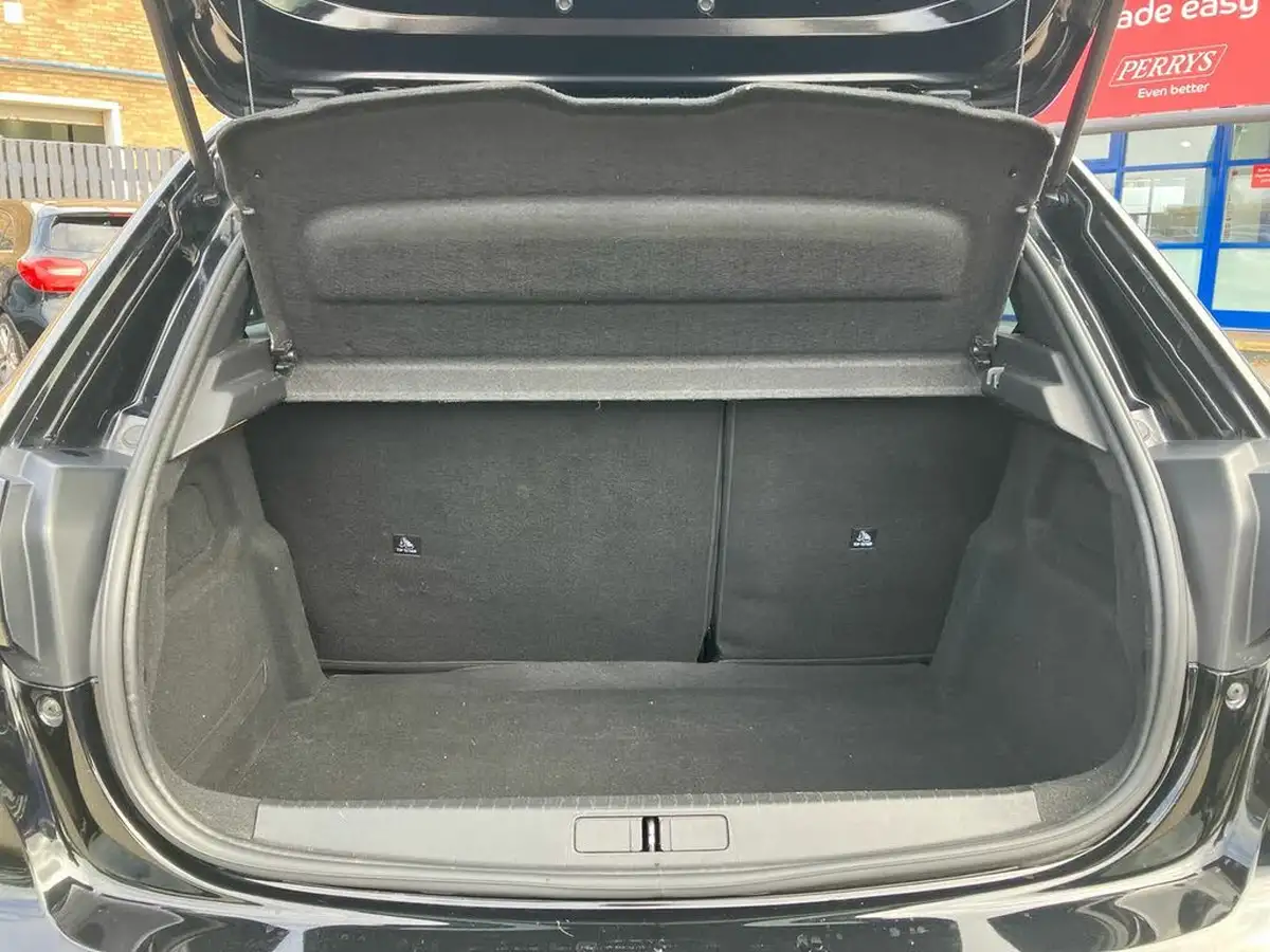 2020-peugeot-208-e-gt-line-big-22