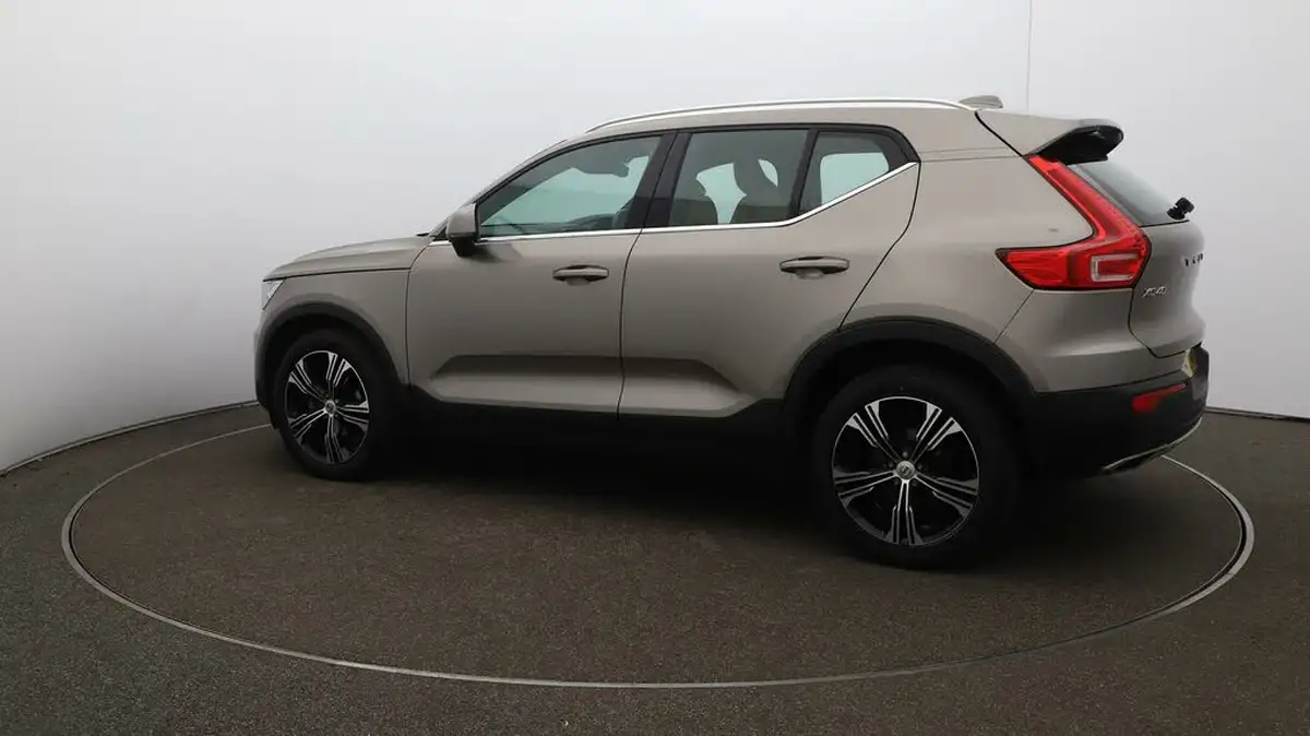 2020-volvo-xc40-20td-d3-inscription-pro-big-42