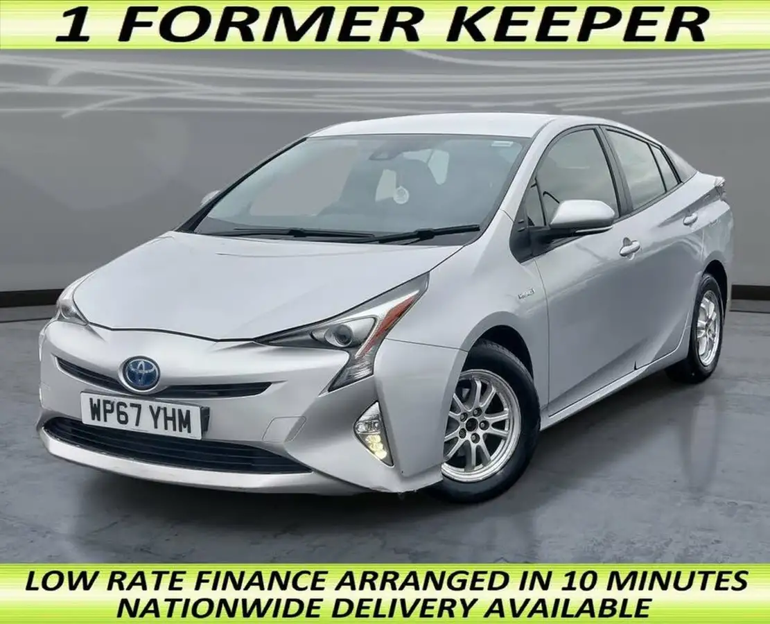 2017-toyota-prius-18-vvt-i-active-big-0